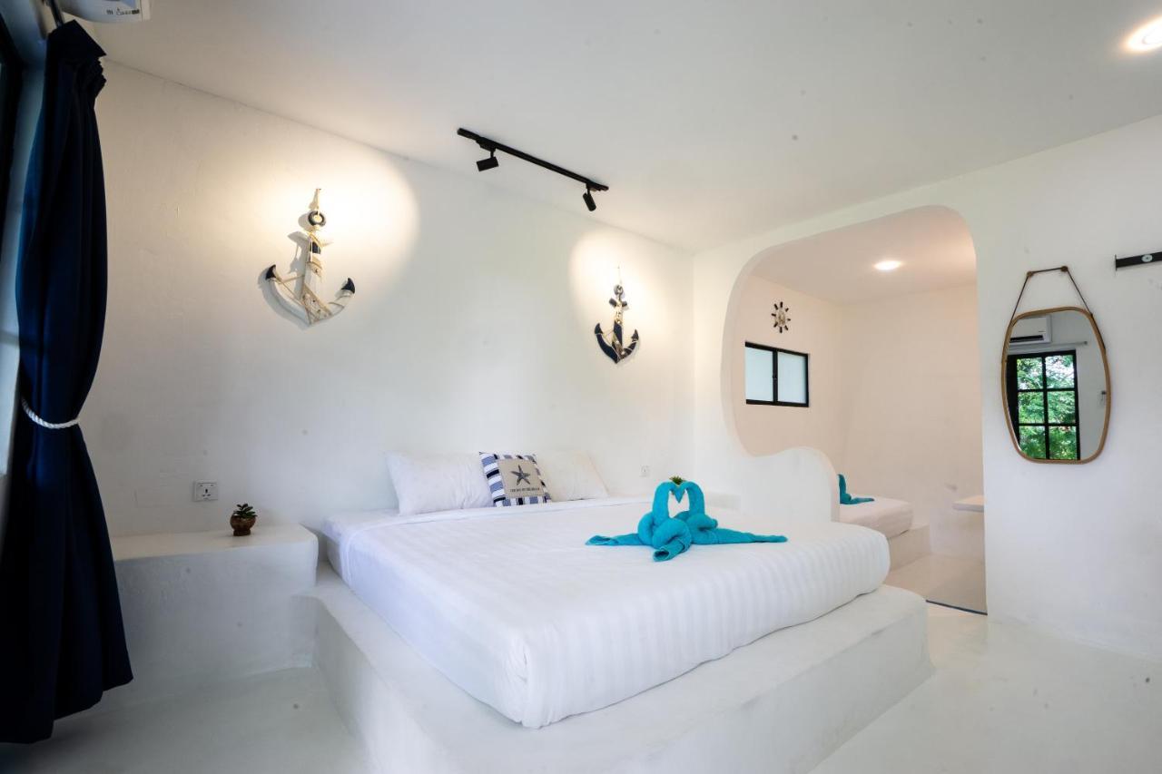 Santorini Cave House Inspired, Cliffside Paradise Hotel Johor Bahru Esterno foto